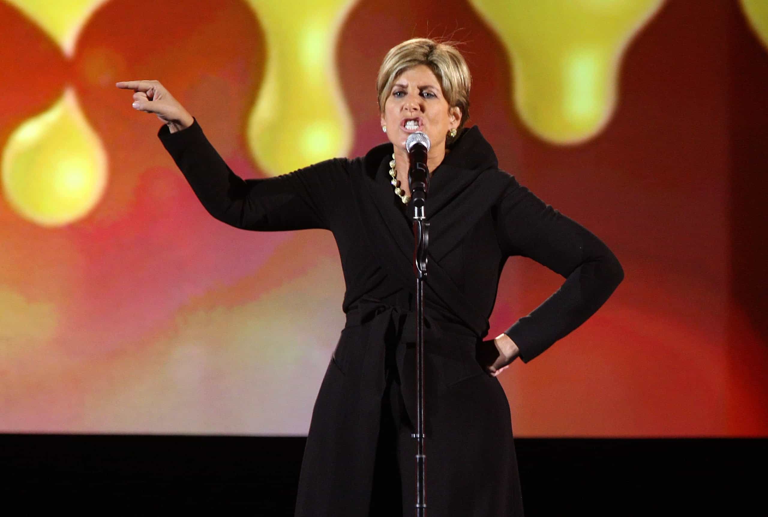 Suze Orman says people are out of their minds for pulling money out and hoarding cash because they think a recession is coming